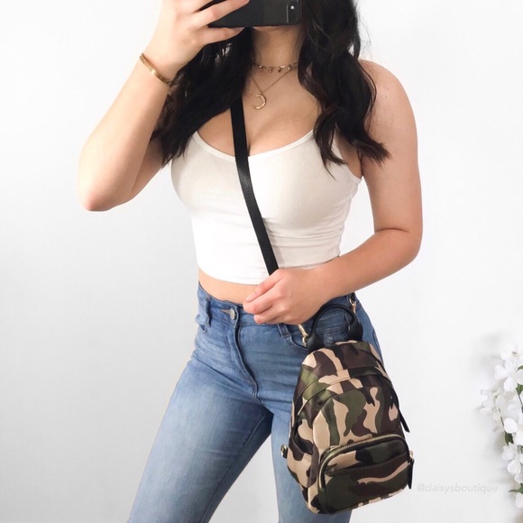 ❤️CLEARANCE❤️ camo mini backpack - Picture 4 of 6
